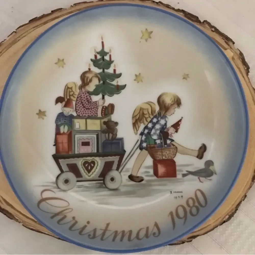 Parade into England 1980 Christmas Plate A Child's Dream Of Toy Land‎